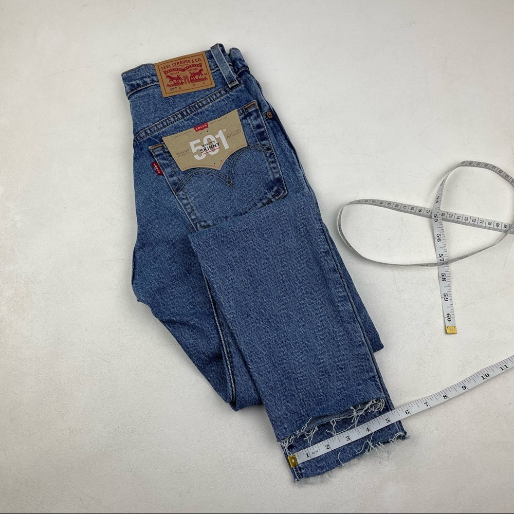 NWT Levi’s 501 High Waist wedgie fit Jeans - Picture 7 of 9